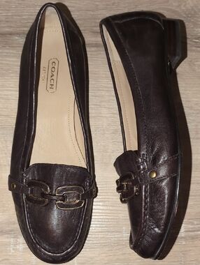 Coach Ella 8.5 Brown Leather Chain-Trim Loafers